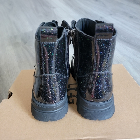 UGG Kids Ashton Lace-up Glitter Boot - Picture 5 of 11